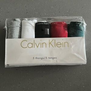 Brand New Women’s Calvin Klein Thongs Pack of 5